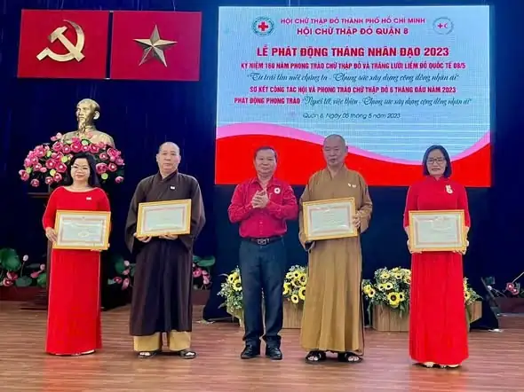 https://www.doctorthinh.com/ho-tro-khach-hang